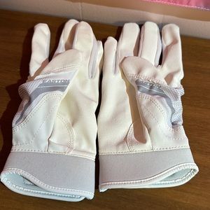batting gloves